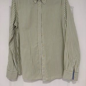 Classic striped buttondown